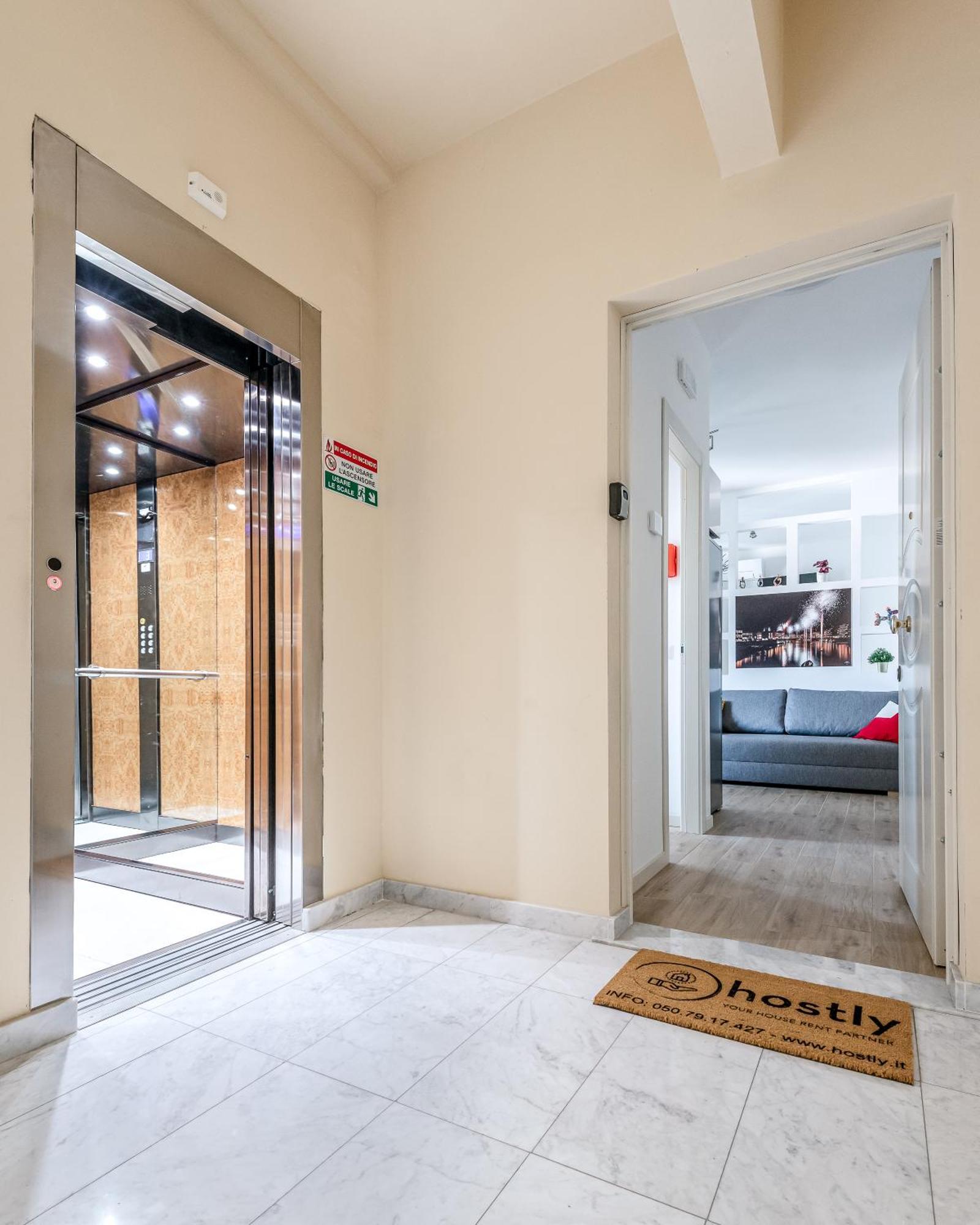Hostly-Giugio'S House-Lungarni And Town Center Apartment Pisa Luaran gambar